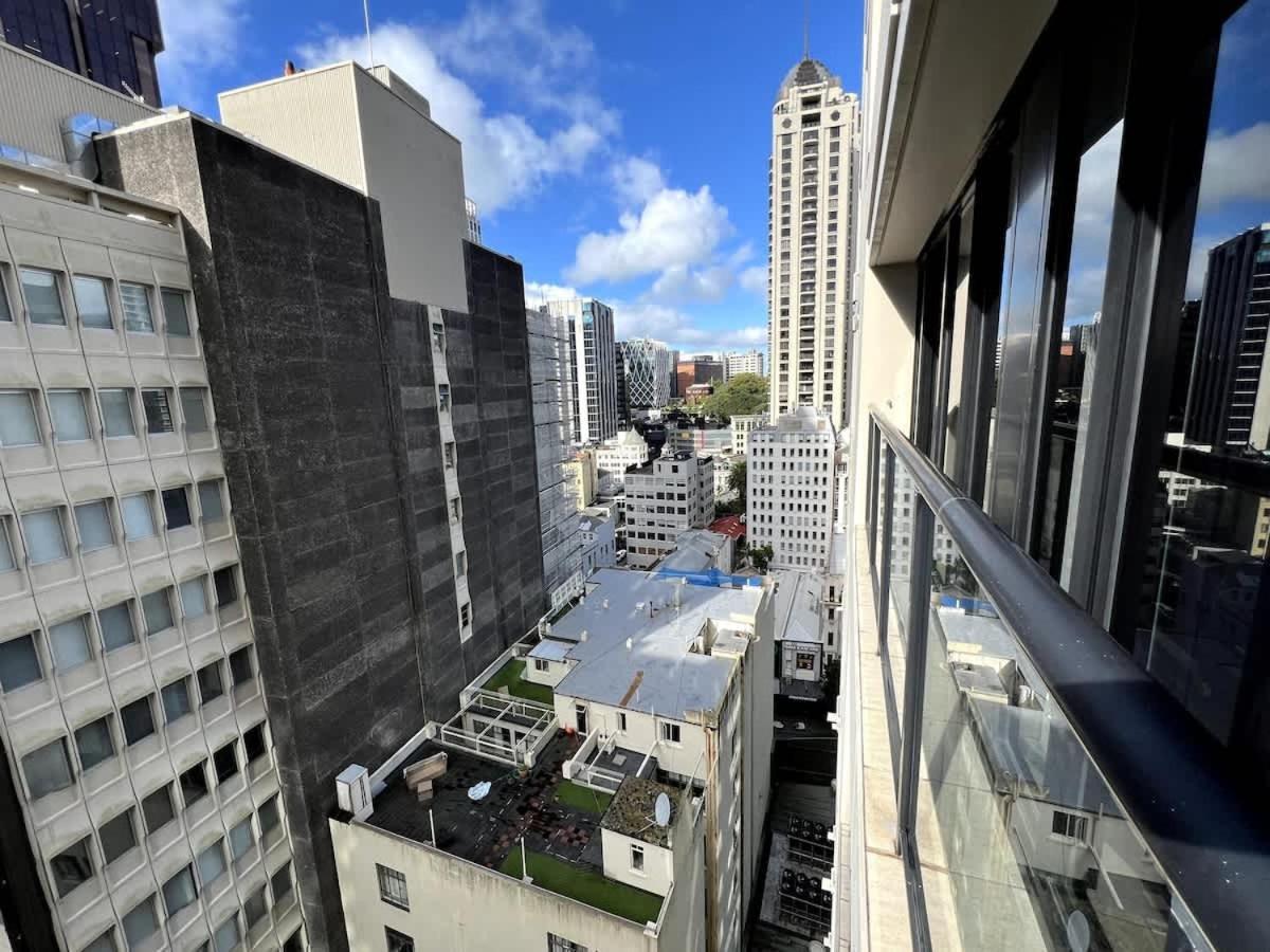 Highrise Studio Apartment W/ Ac, Pool & Gym In Auckland Cbd Exteriör bild