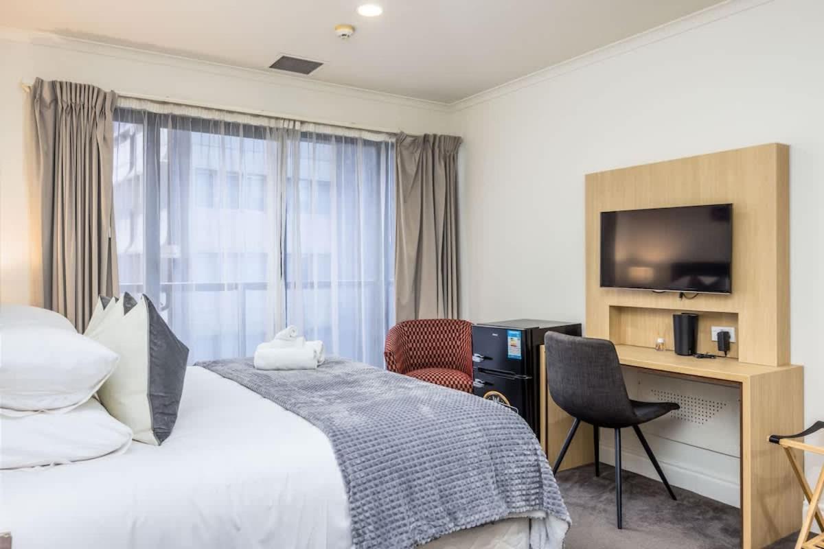 Highrise Studio Apartment W/ Ac, Pool & Gym In Auckland Cbd Exteriör bild